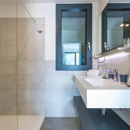 Apartment Lana Gera Lario Lake Como Terrace Shared Pool Ac ジェーラ・ラーリオ