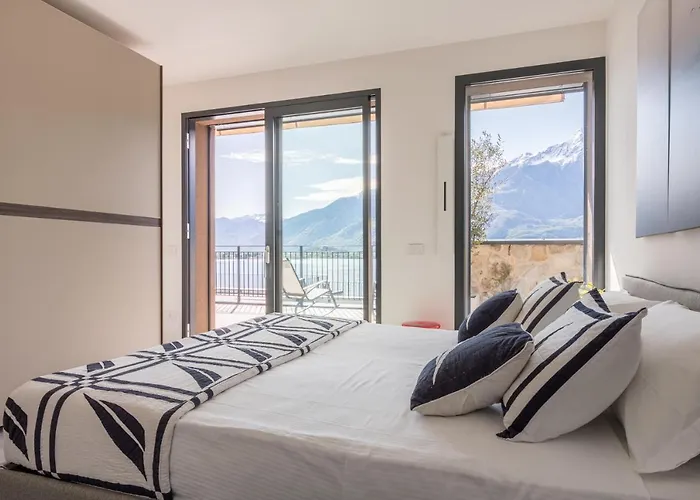 Апартаменты Lana,