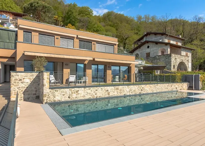 Апартаменты Lana, *